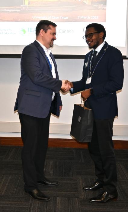 HEI Canada visits UCT