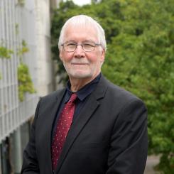 Prof Danie Visser
