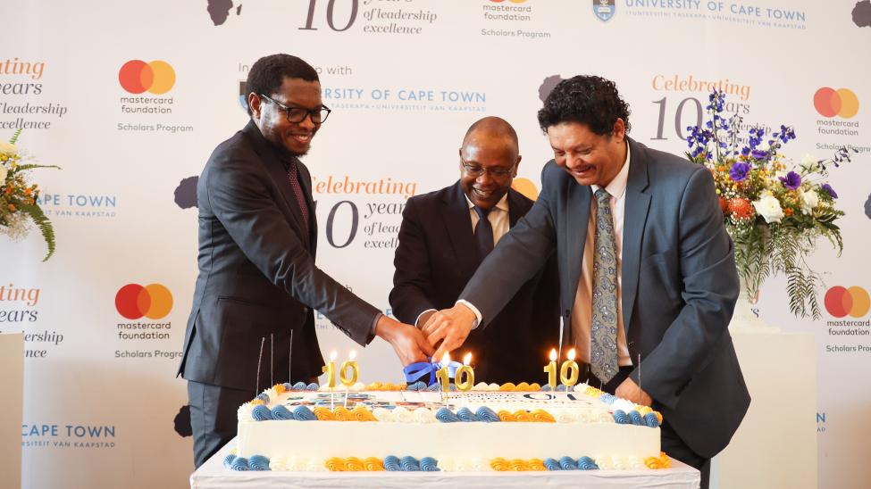 Cutting year 10 cake